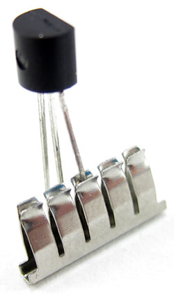 breadboard-component-clip